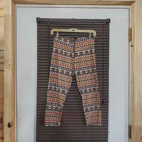 J & K womans stretch front zip capris  size see description - Picture 2 of 10